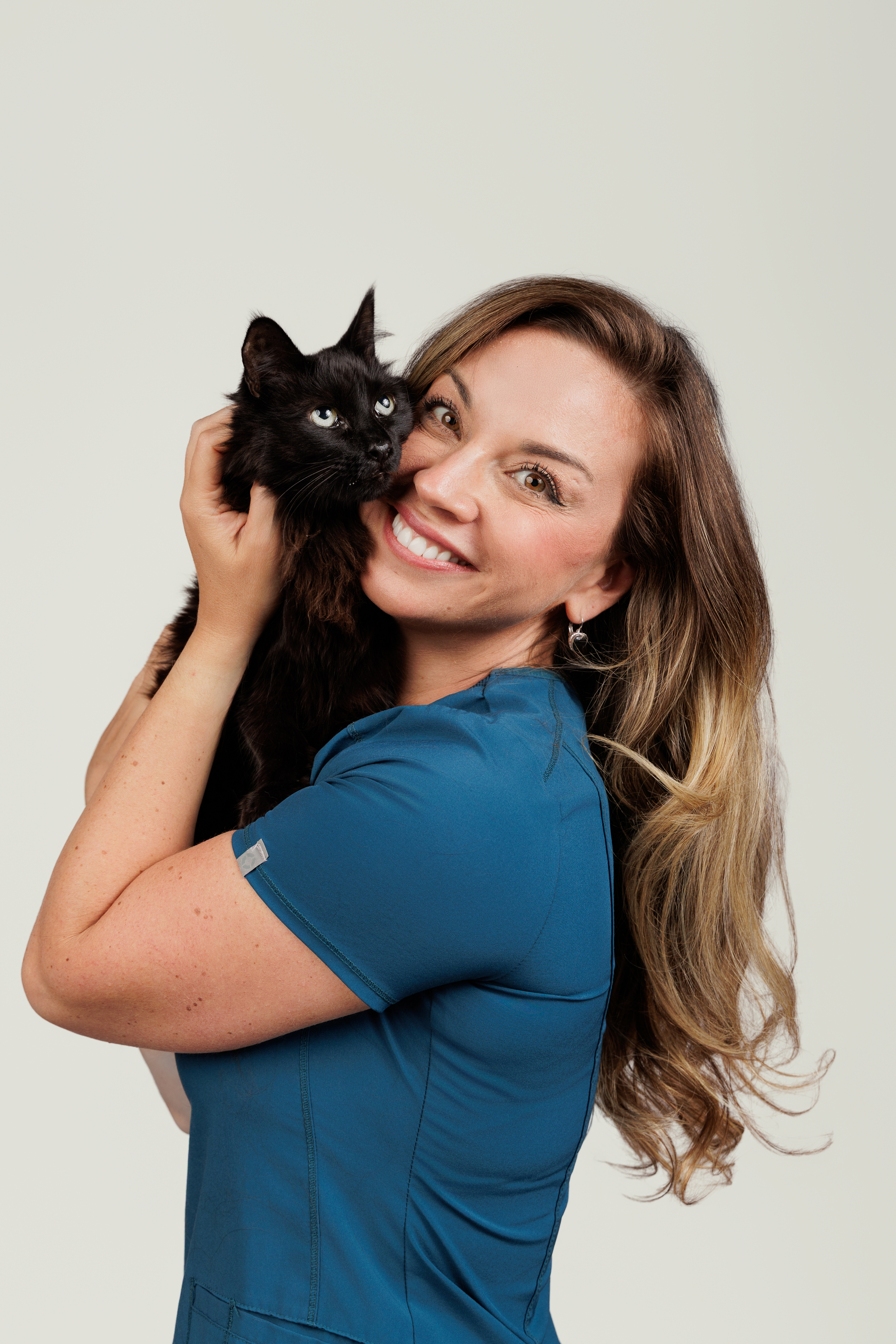 Dra. Kitty — Creadora de Cat Kingdom